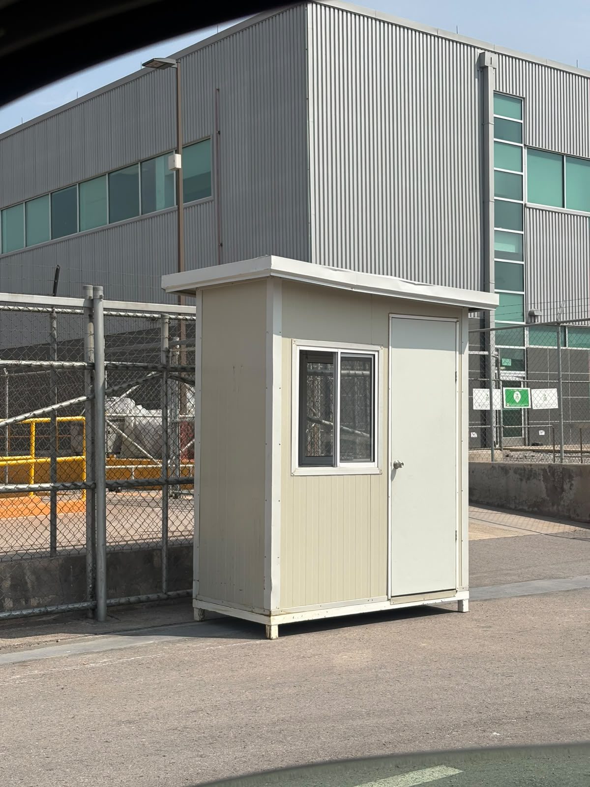 Caseta de vigilancia de 1.0 m x 2.0 m