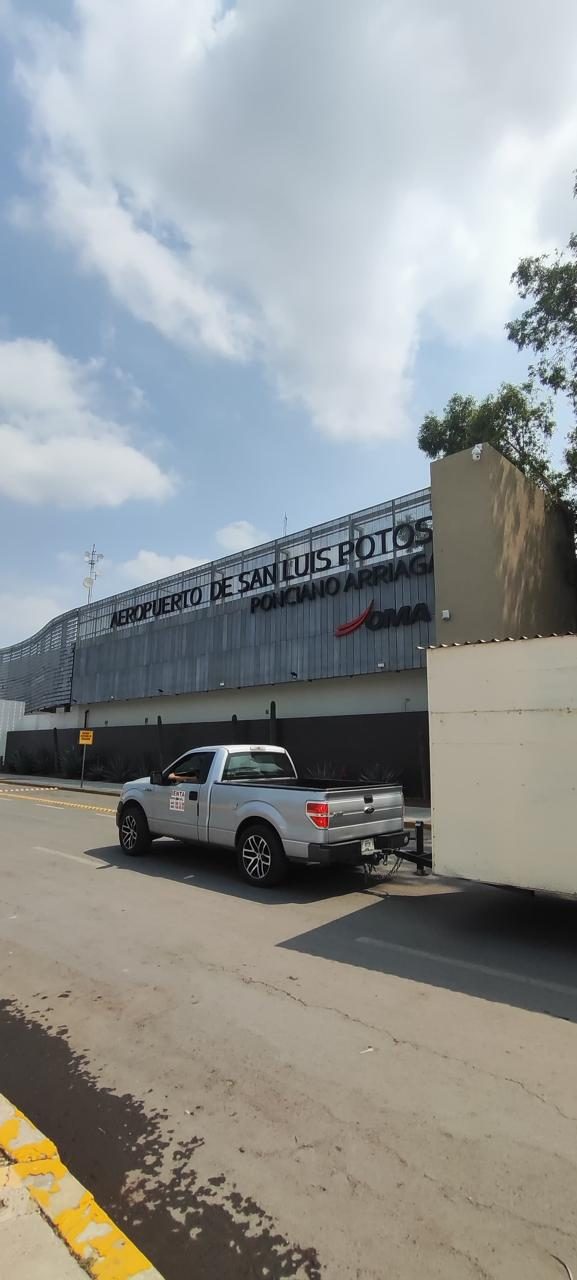 8x24, en el aeropuerto de San Luis Potosí